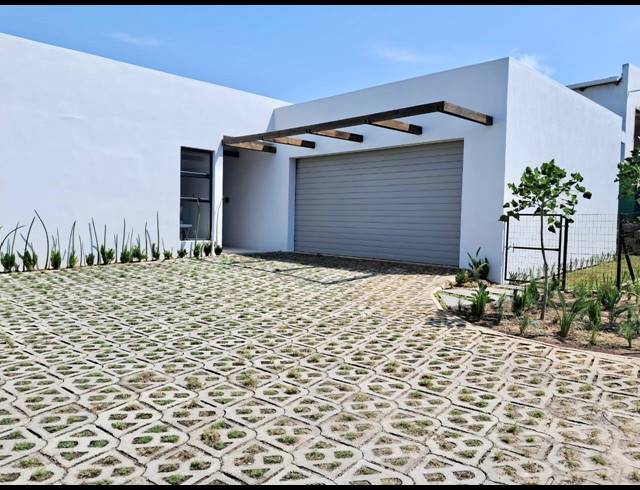 4 BEDROOM HOUSE FOR SALE IN ZULULAMI LUXURY COASTAL ESTATE